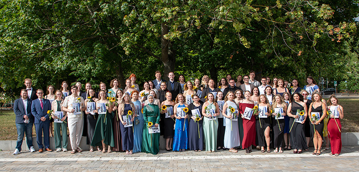 The graduates of the Class of 2023 from the Training Center for Health Professions (AZG) on the campus of Magdeburg University Medical Center.